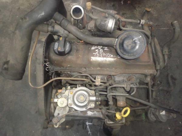 MOTEUR VW 1.6 TURBO DIESEL - Vue 1